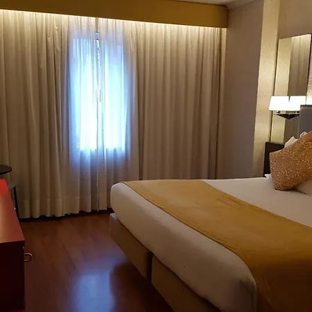 Отель 3k Madrid 4*